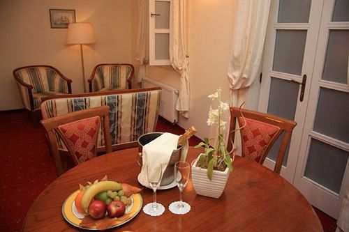 Hotel Tingis 2*