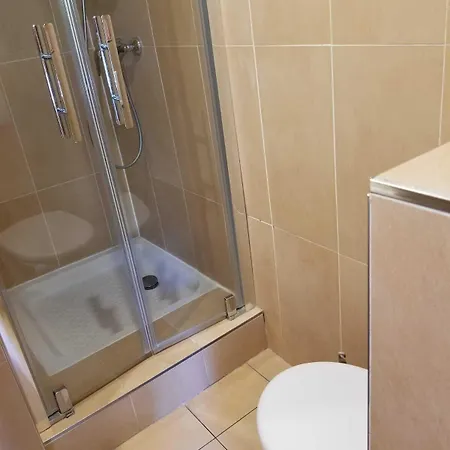 Hotel Tingis 2*
