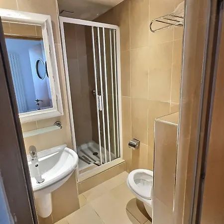 Hotel Tingis 2*