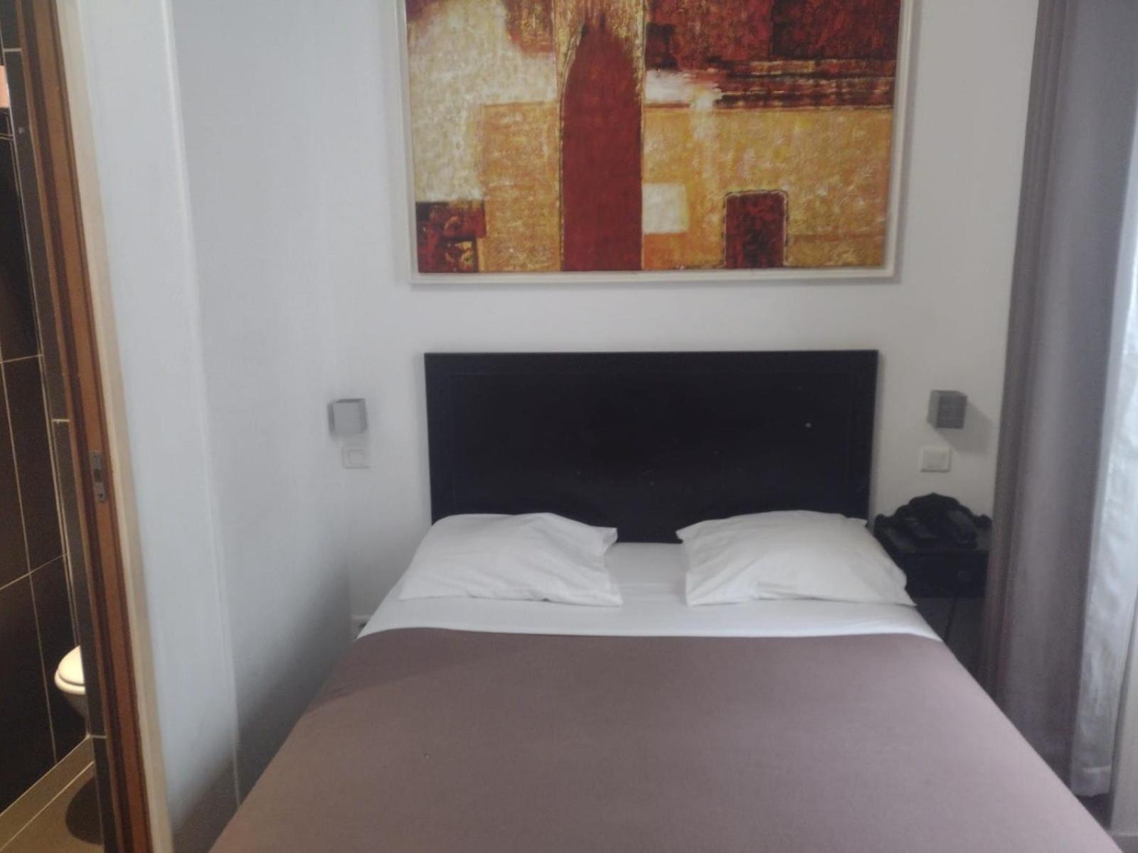 Tingis 2* Parigi